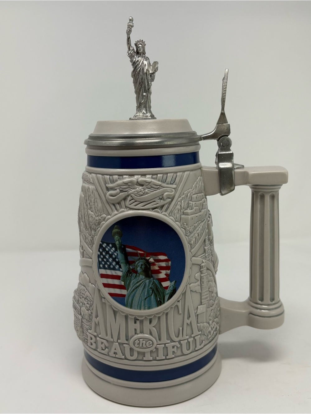 Vintage 2002 America The Beautiful Stein Ceramic Avon Collectible #04779 Ori Box